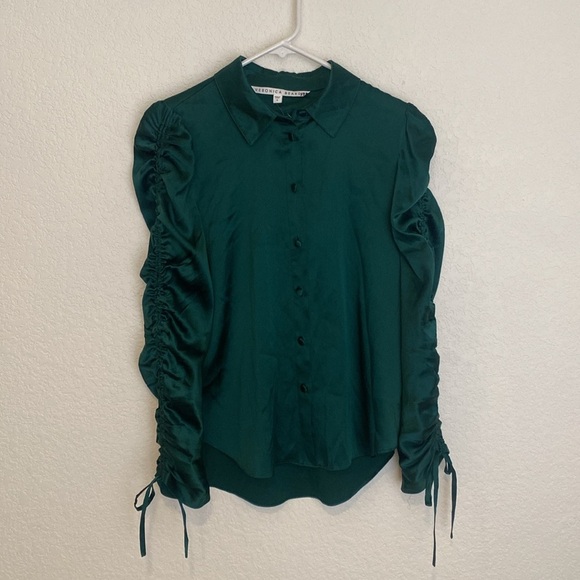 Veronica Beard Lilian Stretch Silk Button Up Ruched Blouse In Green - Picture 5 of 9